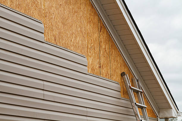 24/7 Emergency Siding Repair experts in Danbury, CT